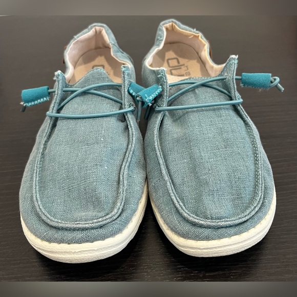 Hey Dude Wendy Chambray Aqua Slip On Shoes Loafers Women’s Size 10 - Picture 5 of 12